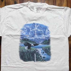 NEW Medium T-Shirt with “Hide and seek” print